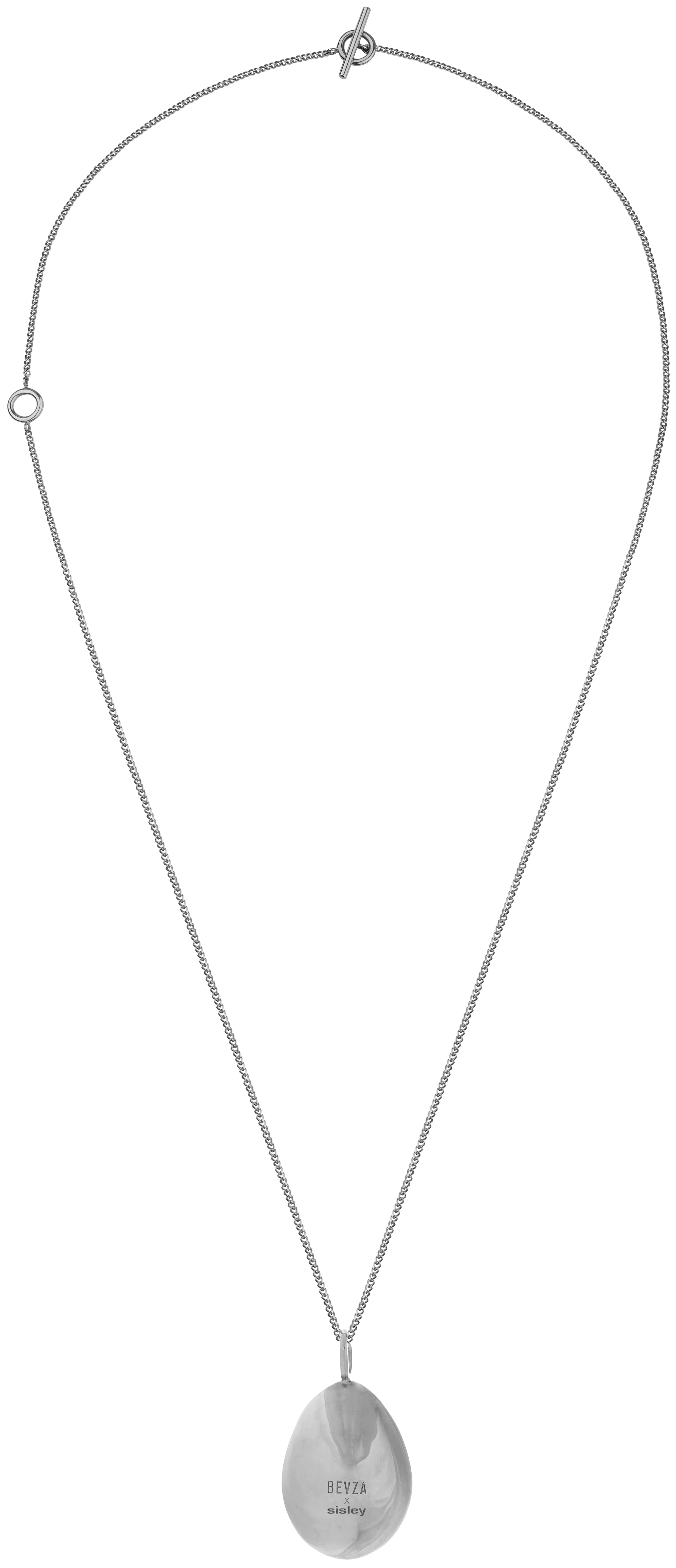 egg-pendant photo